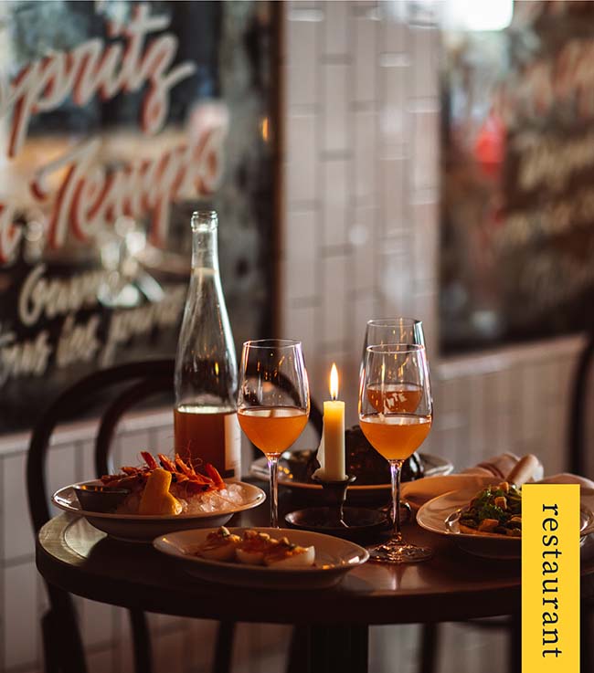 Le French Café - Unbookables